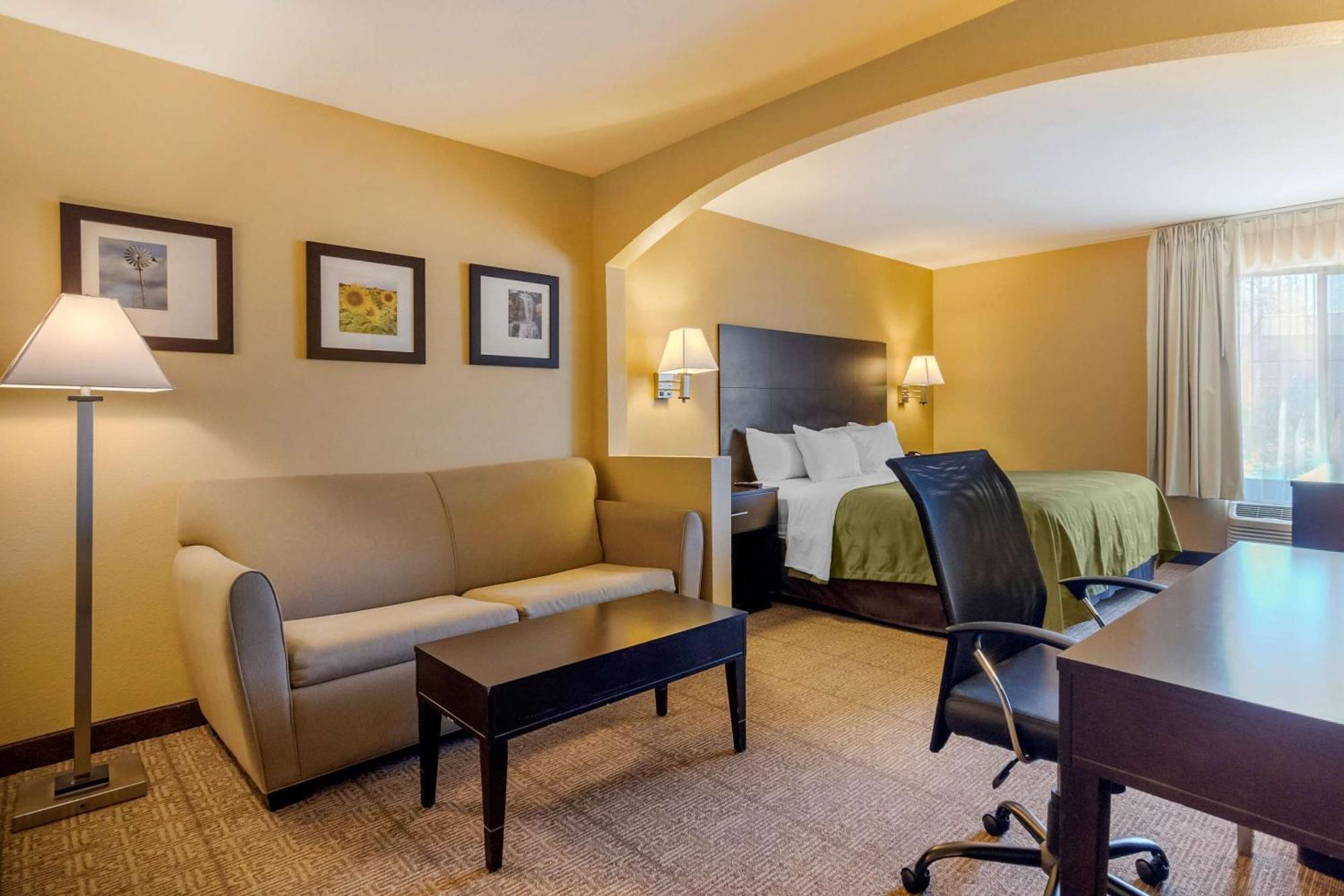 Quality Inn & Suites Lenexa Kansas City Esterno foto