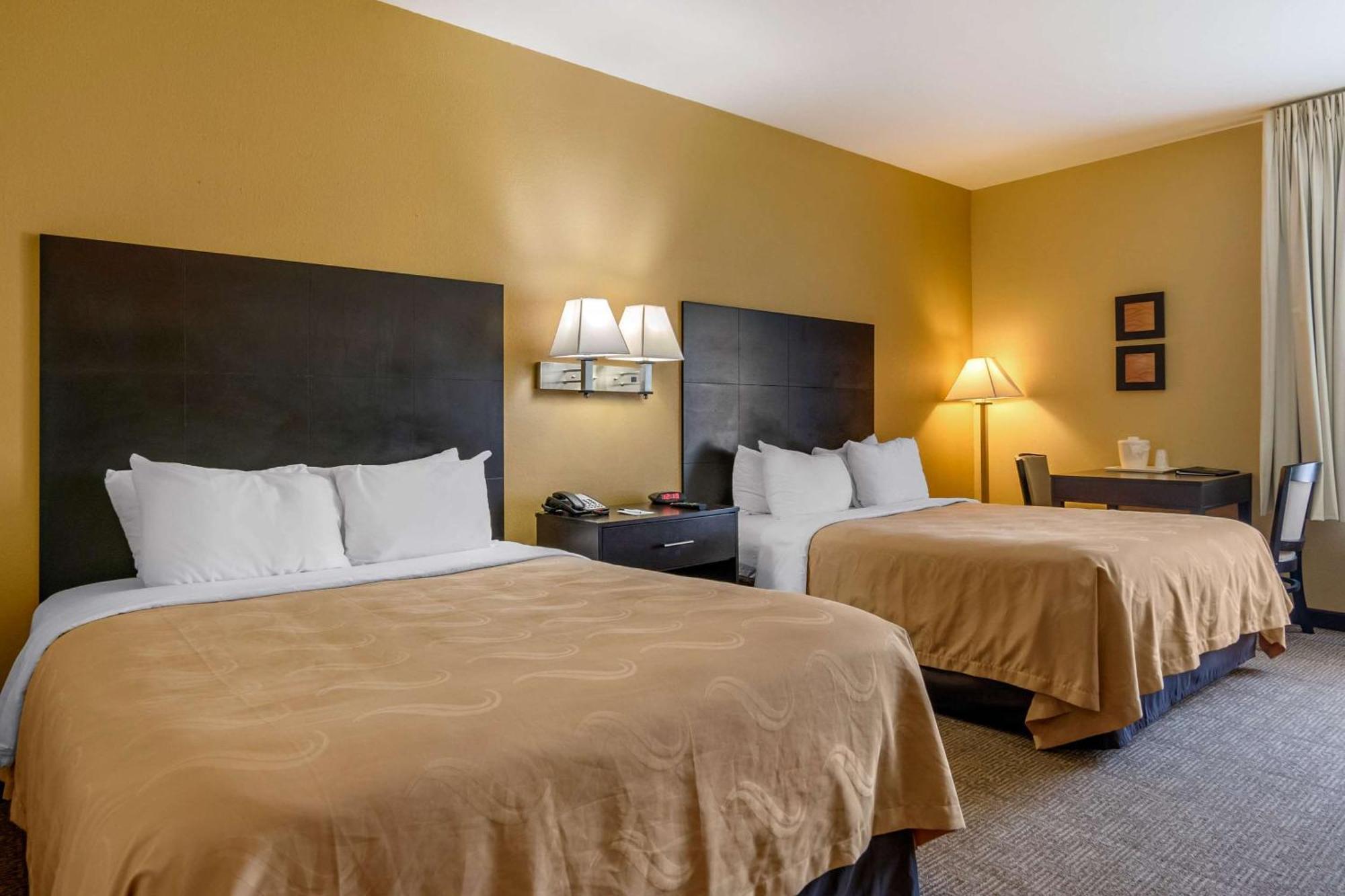 Quality Inn & Suites Lenexa Kansas City Esterno foto