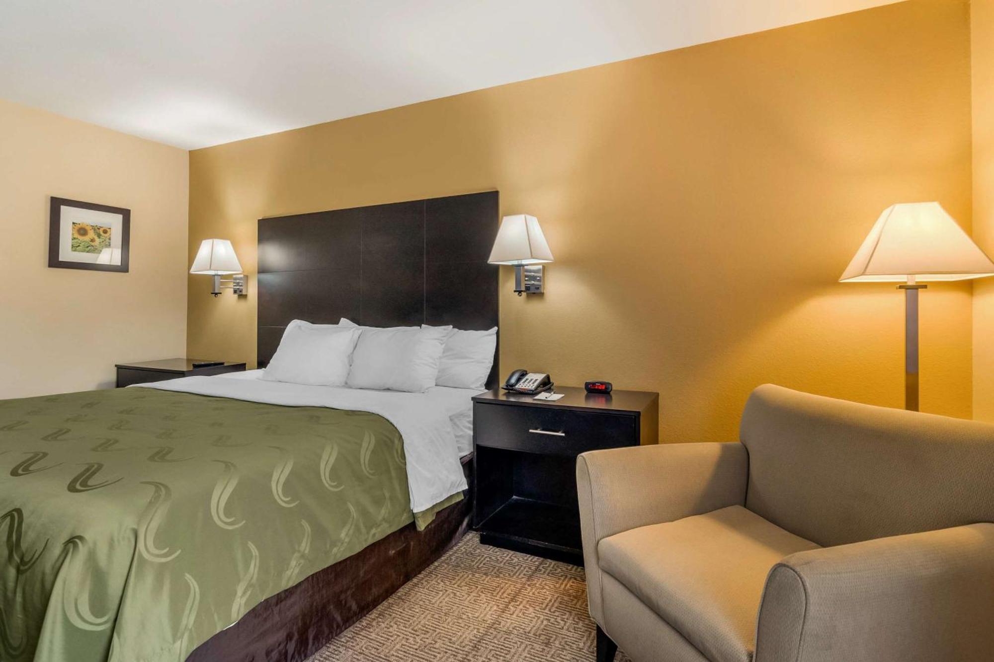 Quality Inn & Suites Lenexa Kansas City Esterno foto